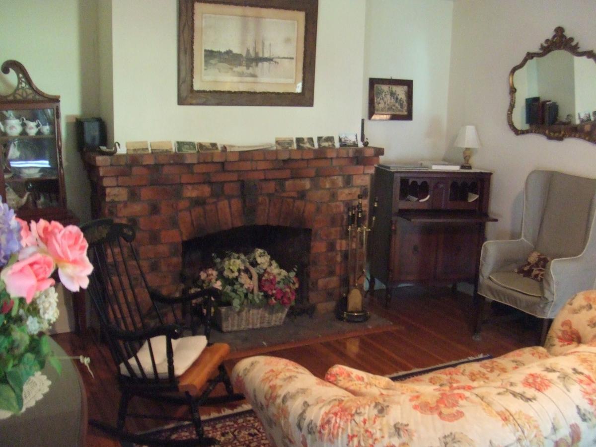 House On Chase Creek Bed & Breakfast Shelter Island Heights Екстериор снимка