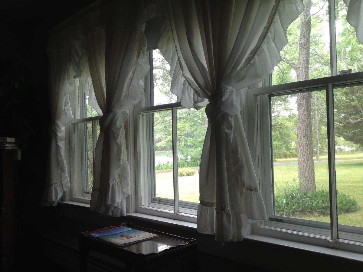 House On Chase Creek Bed & Breakfast Shelter Island Heights Екстериор снимка