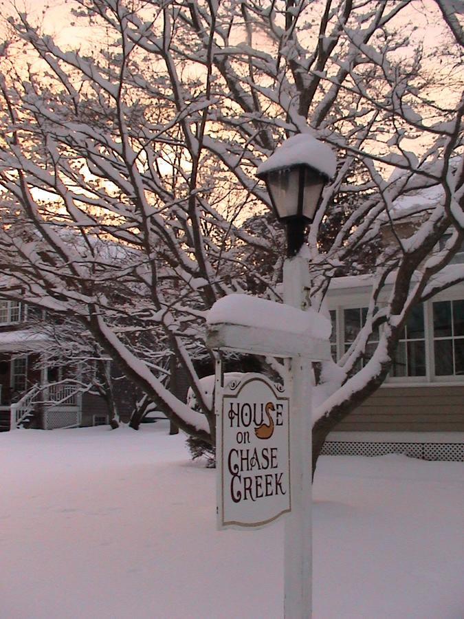 House On Chase Creek Bed & Breakfast Shelter Island Heights Екстериор снимка