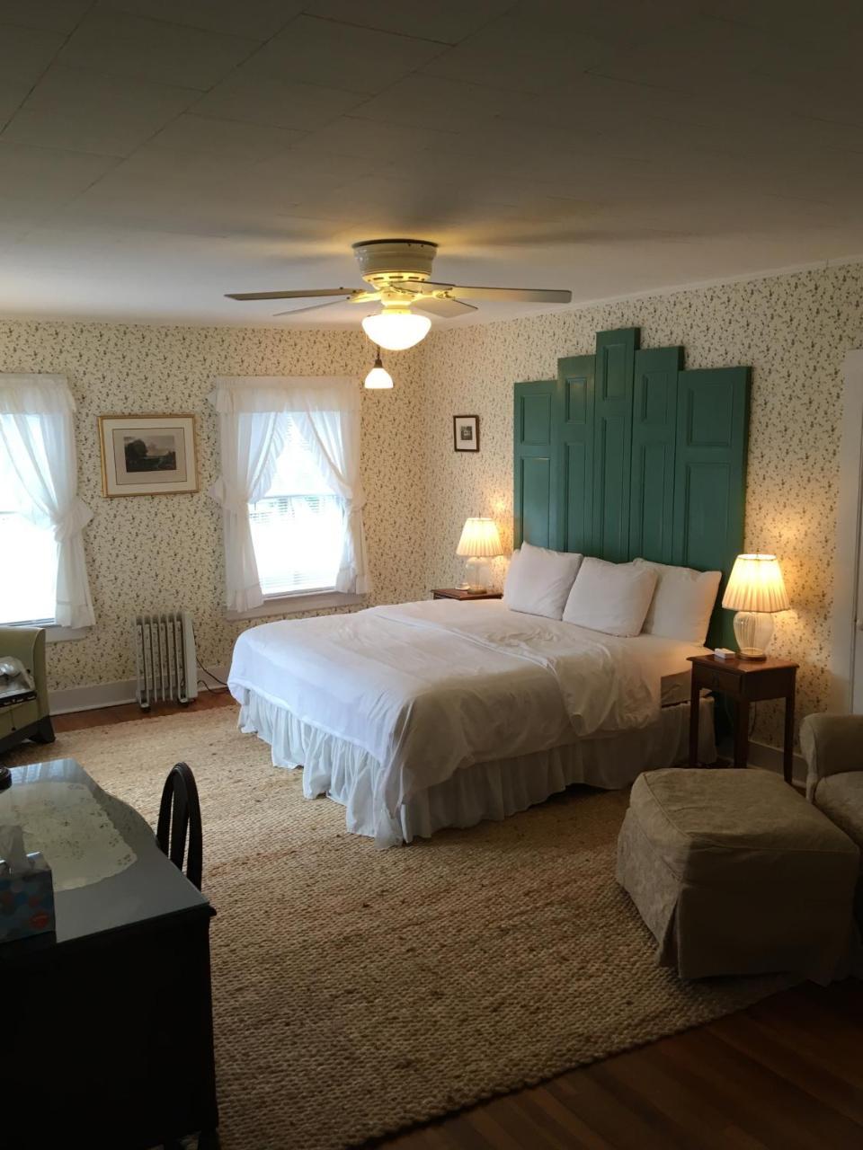 House On Chase Creek Bed & Breakfast Shelter Island Heights Екстериор снимка